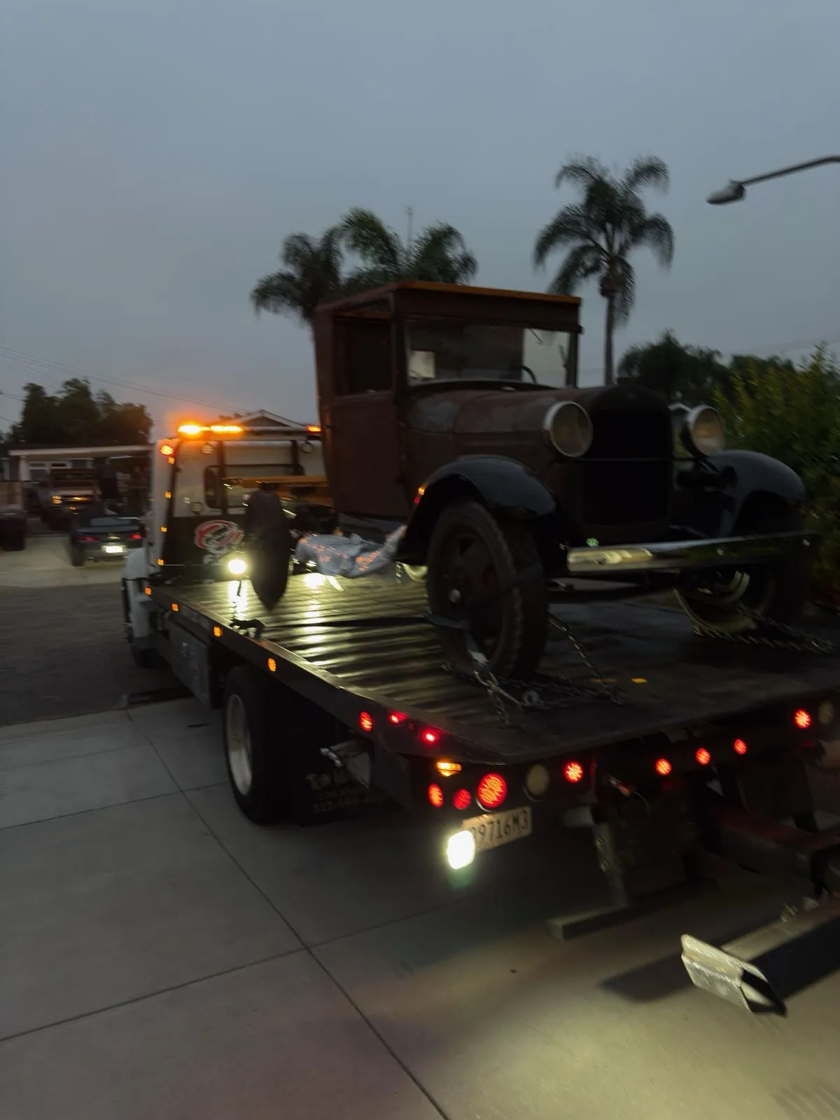 Night towing service